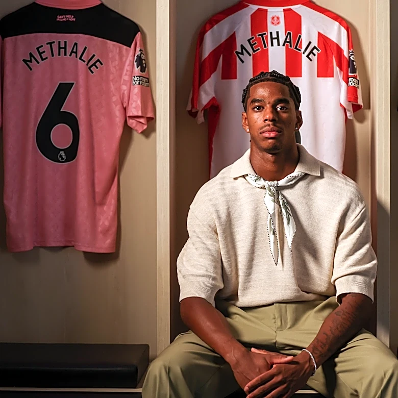 Sunderland Complete £24m Signing Of Dayann Methalie