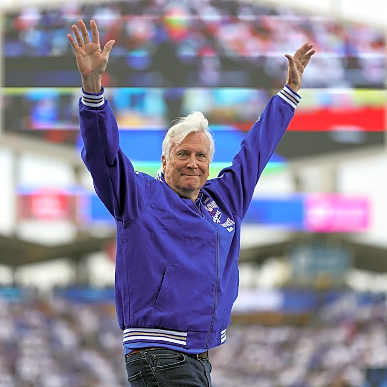 How an investigation into Dodgers owner Mark Walter could impact an MLB lockout