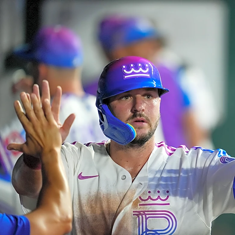 History does not repeat; Royals win sixth straight