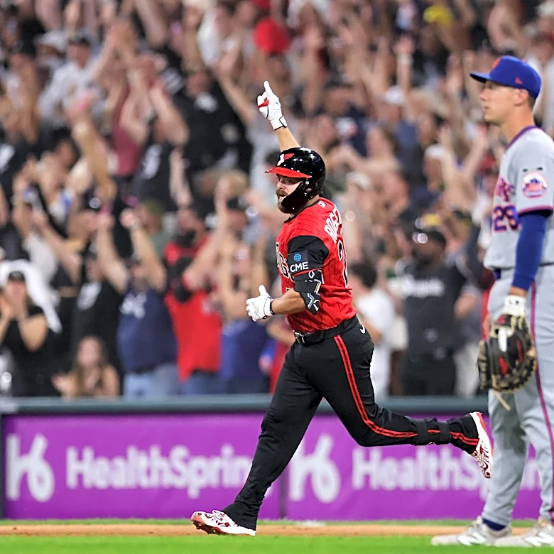 Back-to-back-to-back ties it, Jake Rogers jack wins it for White Sox