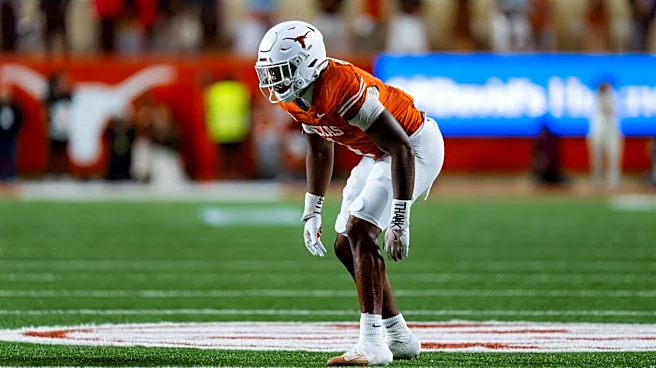 Longhorns Daily News: Texas’ Rasheem Biles, Colin Simmons land on Chuck Bednarik Award watch list for second consecutive year