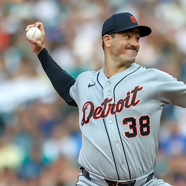 Tigers try to even up series against Royals on Saturday afternoon