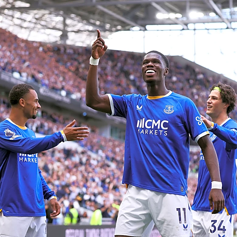 Everton 2-0 Crystal Palace: Match Report & Instant Reaction | KDH, Barry score in opening win