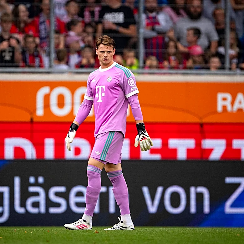 Jonas Urbig shares Vincent Kompany’s expectations for him