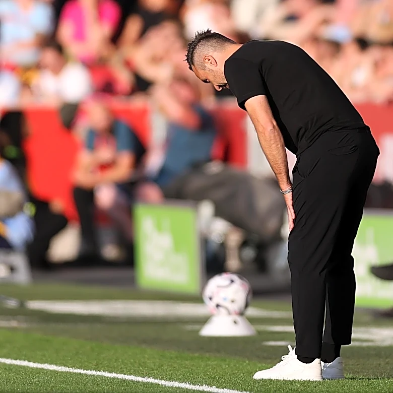 Brentford 3-0 Tottenham Hotspur: Spurs stung by busy Bees