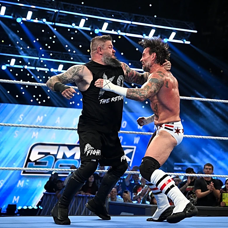 Punk vs. Owens reportedly a smashing success for WWE in Toronto