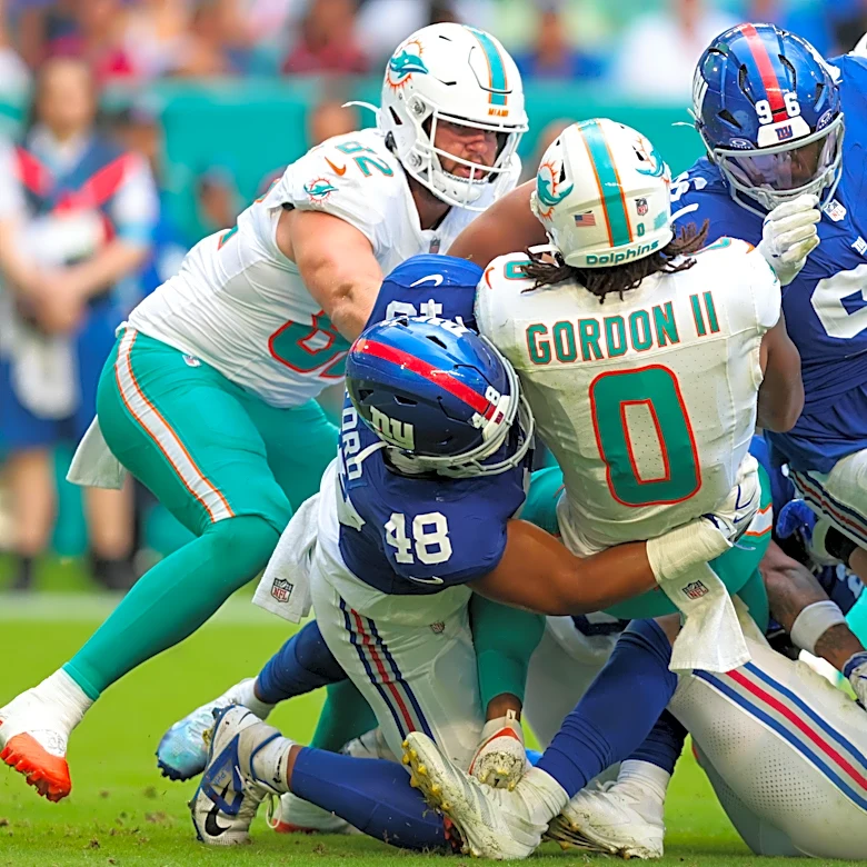 Giants-Dolphins instant grades: Lopsided victory leads to high marks