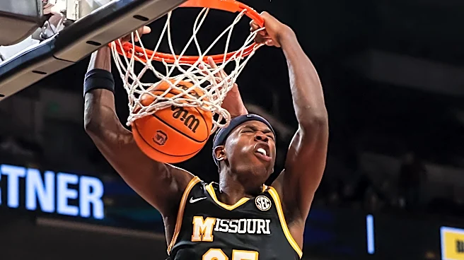Twitter celebrates Mark Mitchell joining the Kentucky Wildcats