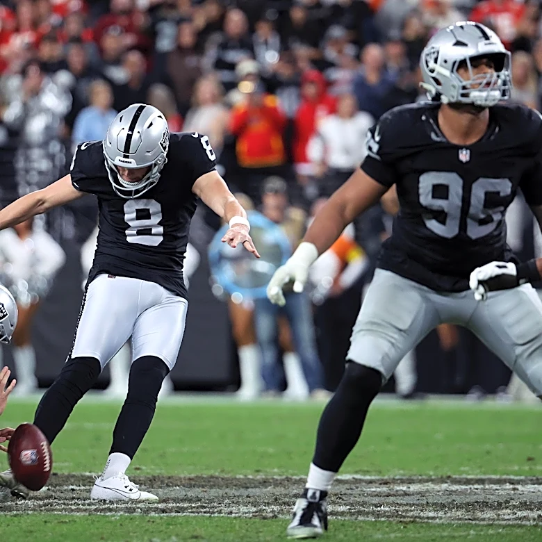 Saints sign former Raiders kicker Daniel Carlson