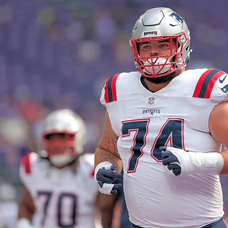 Patriots sign punter, O-lineman after suffering preseason injuries