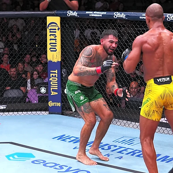 UFC Sacramento medical suspensions: Both main eventers dealing with possible broken leg after 5-round war