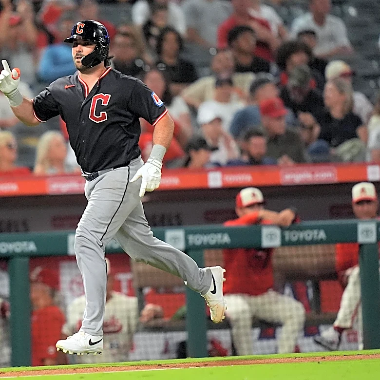 Guardians Score Five to Win Five In a Row
