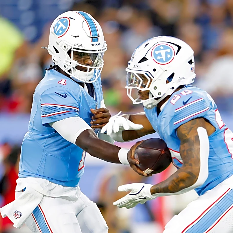 Tennessee Titans news: Training camp battles continue to heat up
