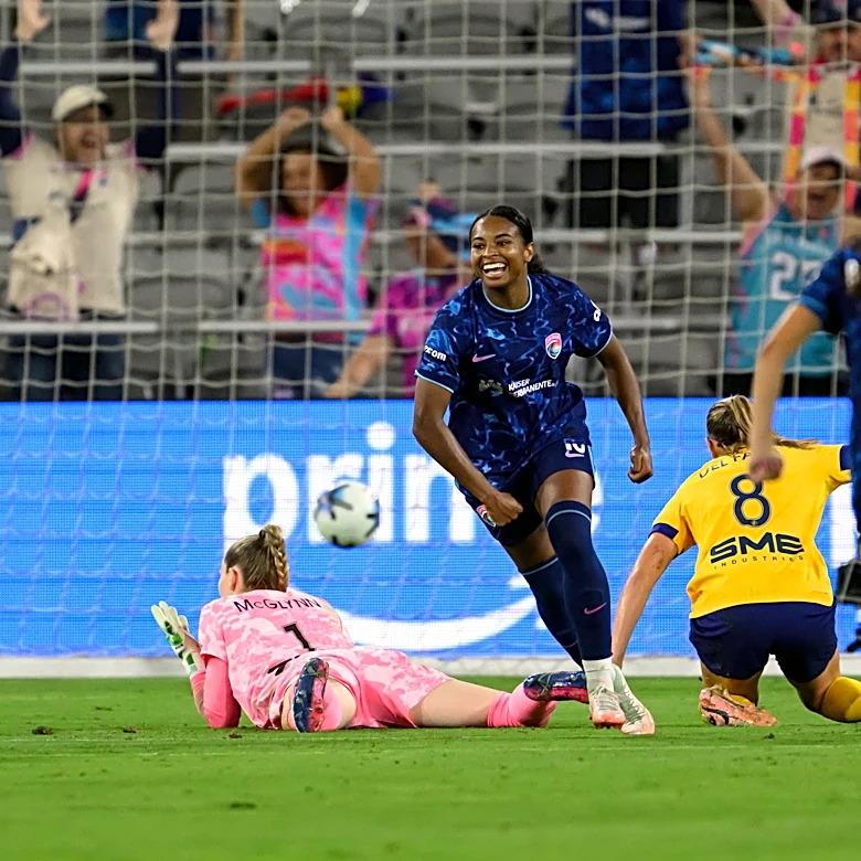 NWSL Power Rankings (Matchweek 18): Gotham FC run unbeaten streak to 9, Trinity Byars’ rising stardom leads San Diego Wave past Utah Royals, Sophia...