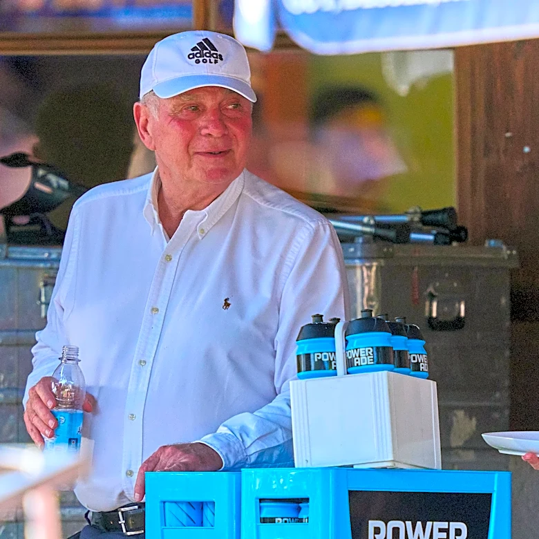 Bayern Munich News: FC Bayern’s Uli Hoeneß involved in another war of words; Felipe Chávez has his next stop; and MORE!