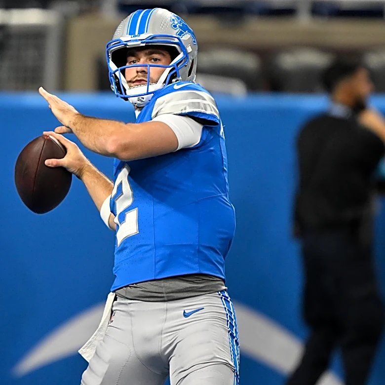 Which Lions QB is the favorite for the backup job heading into the preseason finale?