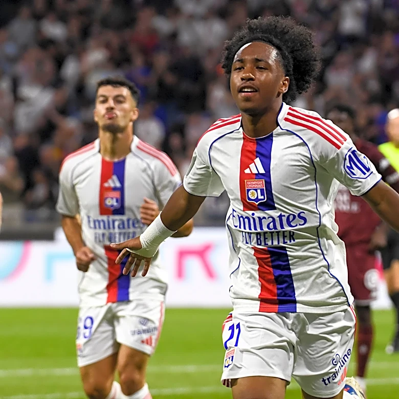 Transfer Updates: Oosterwolde Injuries, Competing for Kessie, Fofana Still in Fashion