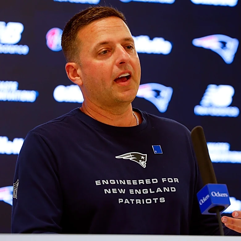 Patriots News: Front office stumbling, bumbling Gonzalez deal