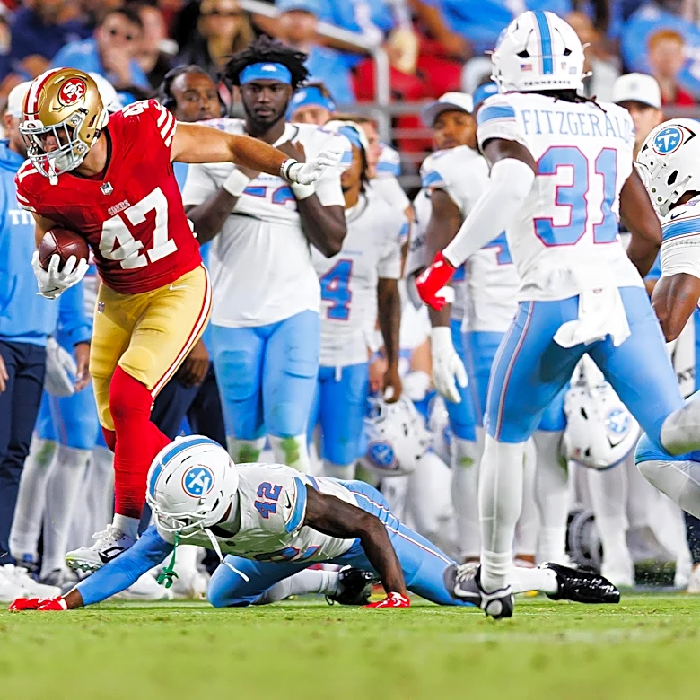 Giants sign TE Josiah Deguara and WR Kobe Prentice