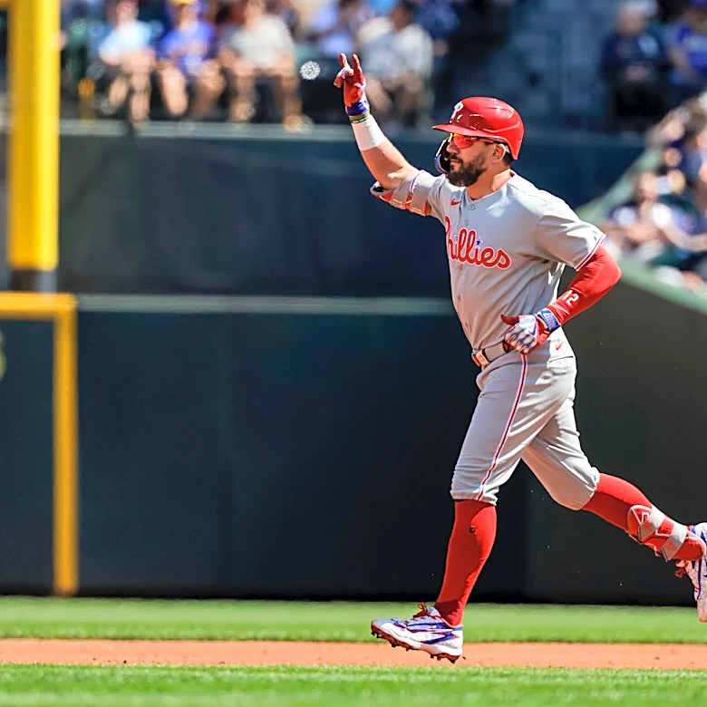 This is 40: Phillies 6, Mariners 0