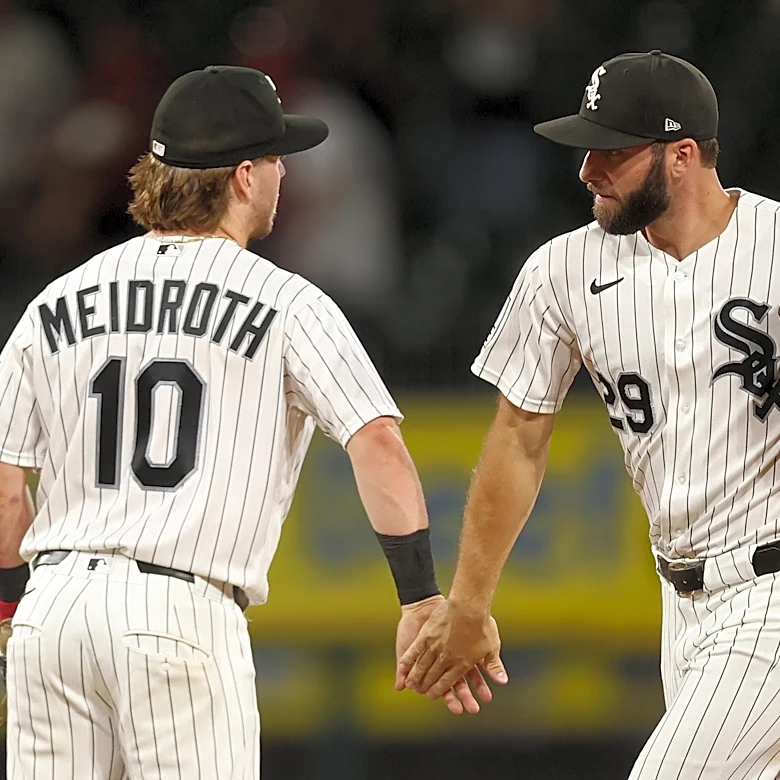 Game Thread: Rangers (66-67) at White Sox (69-63)