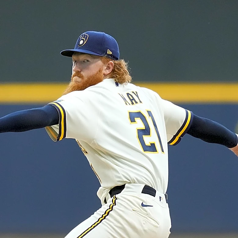 Live updates: Dustin May exits Brewers-Mets game in first inning