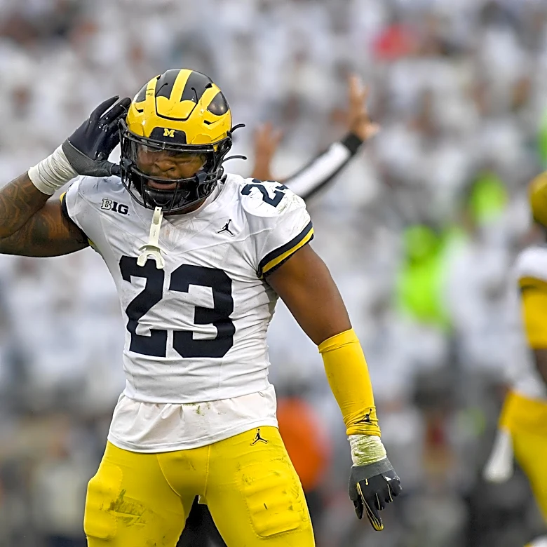 Ex-Michigan LB Michael Barrett joins Ravens, reunites with Jesse Minter