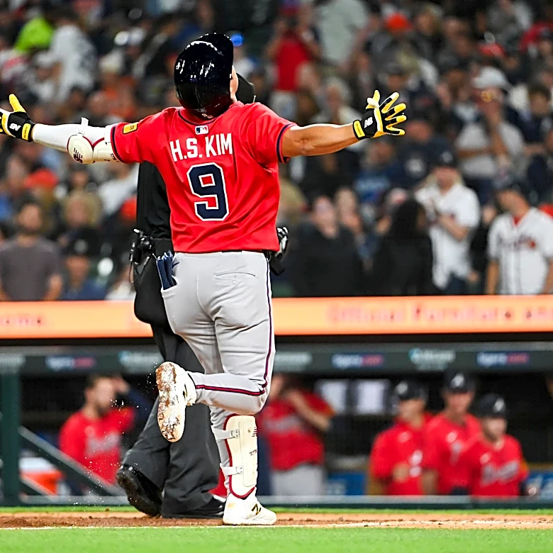 Ha-Seong Kim, the unlikeliest of heroes, walks it off for the Braves