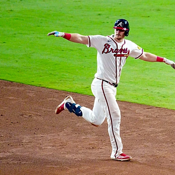 Braves get to Tanner Scott again, this time in walk-off fashion