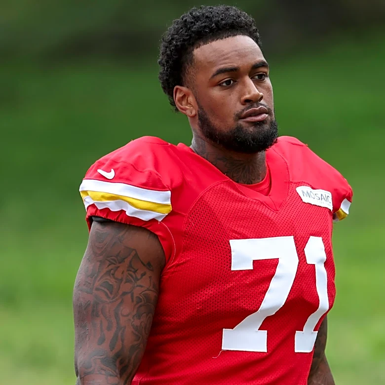 Chiefs News: The status of Josh Simmons’ back injury is unclear