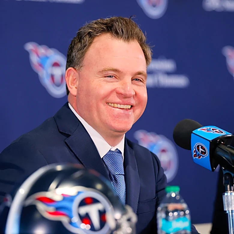 Should Titans be comfortable with Brandon Crenshaw-Dickson at swing tackle?