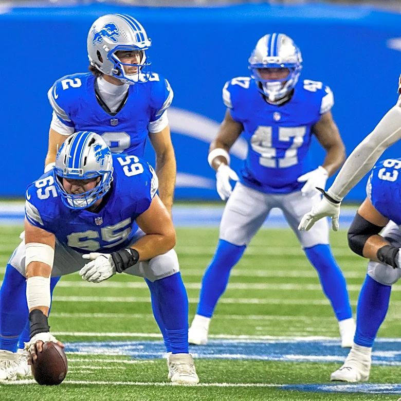 Detroit Lions training camp injury news: Very shorthanded at center