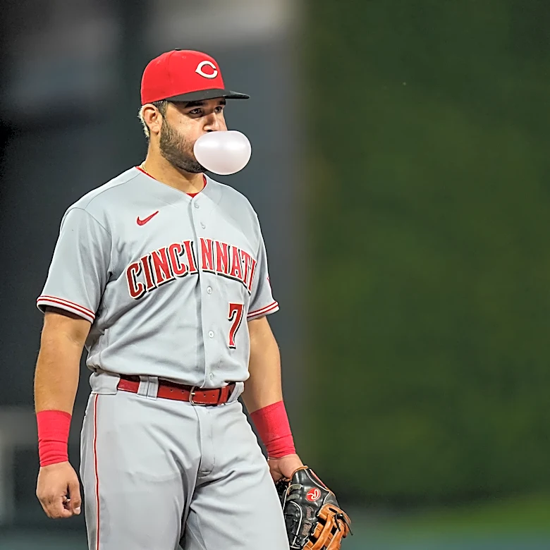Eugenio Suárez in Reds lineup for series opener in Wrigley against Cubs
