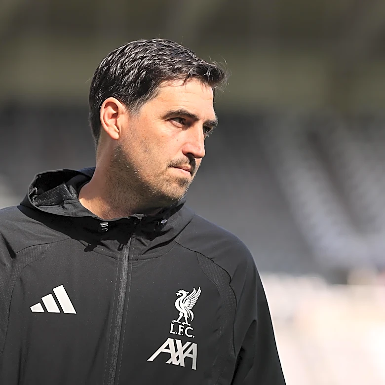 Iraola Reflects on the Moment and Expectations Ahead of First Anfield Match