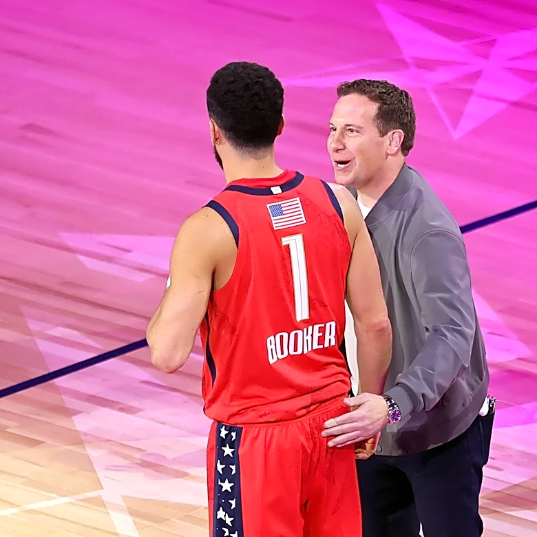 Mat Ishbia bluntly rejects the idea of trading Devin Booker