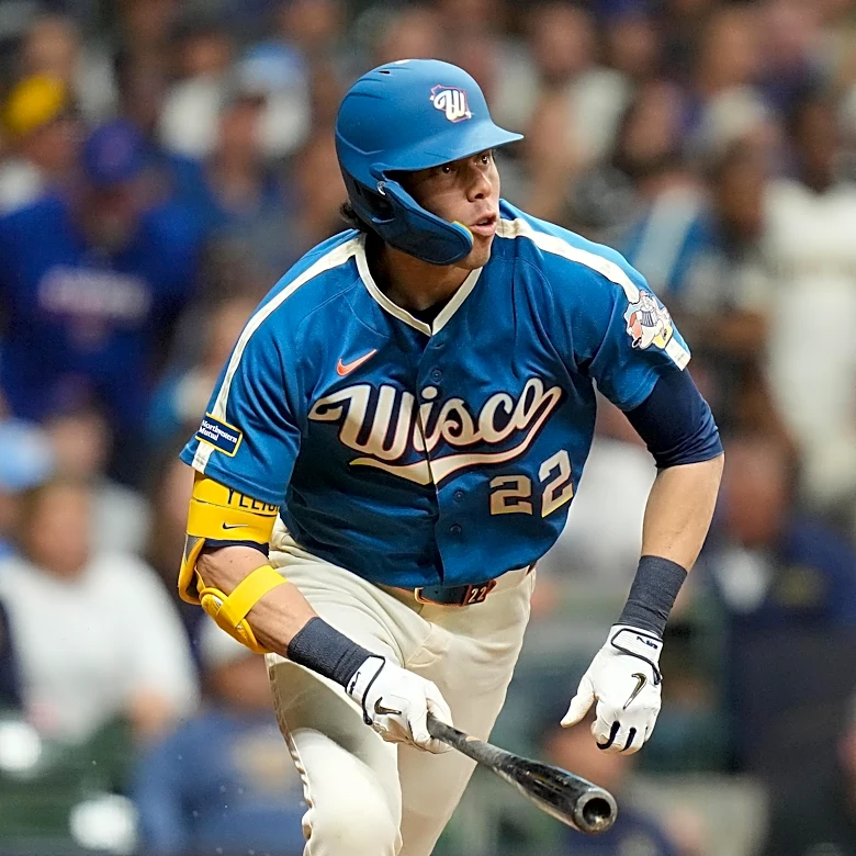Offense; Henderson; Stay hot as Brewers shut down Rangers