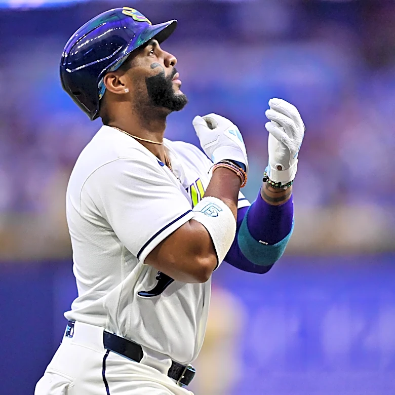 Yankees Rivalry Roundup: Rays pounce on Padres errors, Blue Jays stomp Mariners