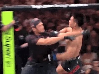 UFC Shanghai video: Song Yadong collides with Usman Nurmagomedov after insane knockout over Umar Nurmagomedov