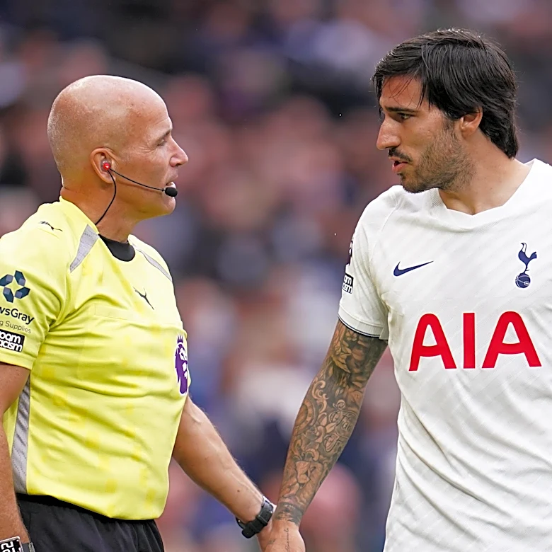 Tottenham 0-2 Newcastle: Spurs tripped up by Toon