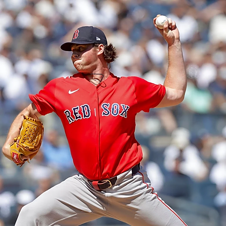 Yankees offense a no-show in losing first half of doubleheader