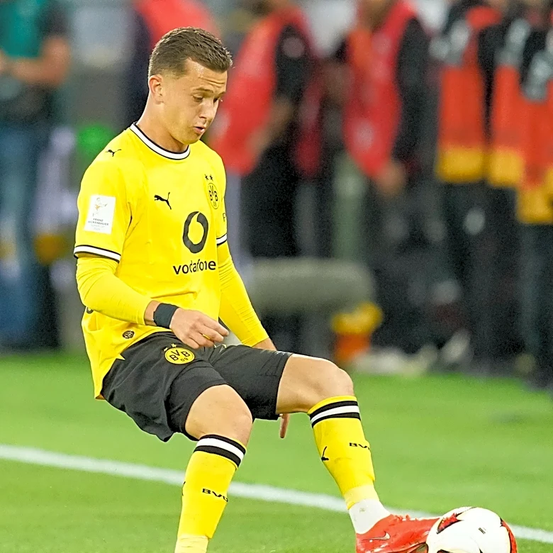 Vincent Kompany left impressed by Borussia Dortmund’s new star signing