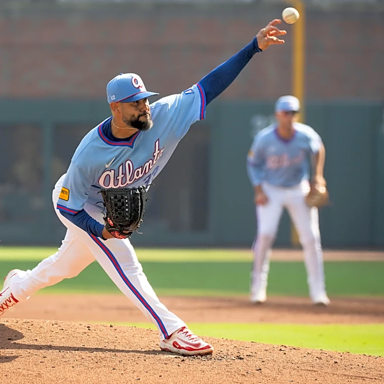 Braves offense does just enough to back stellar pitching