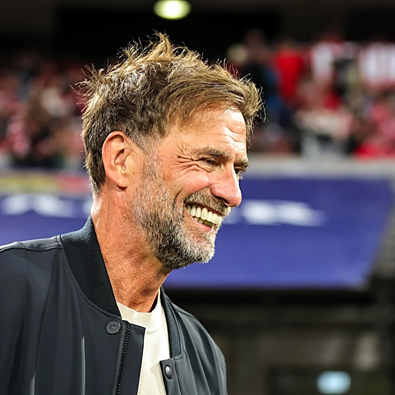 Jürgen Klopp meets with Vincent Kompany, attends Bayern Munich training