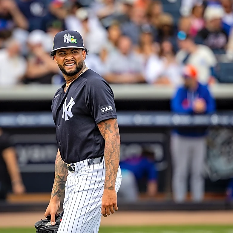 Yankees recall Luis Gil, option Yerry de los Santos