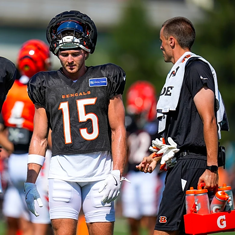 Charlie Jones cut by Bengals