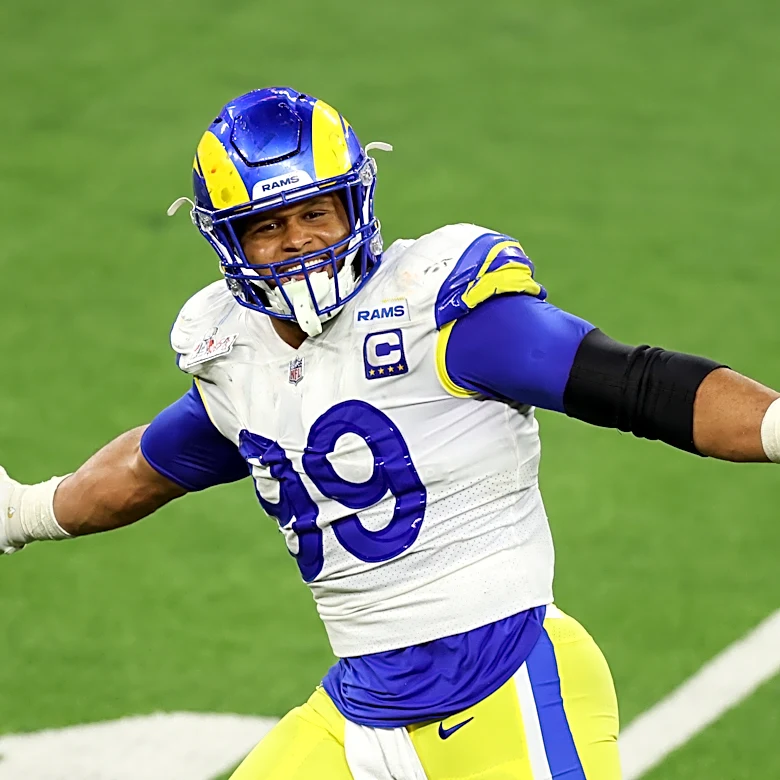 Aaron Donald announces return to Rams for 2026
