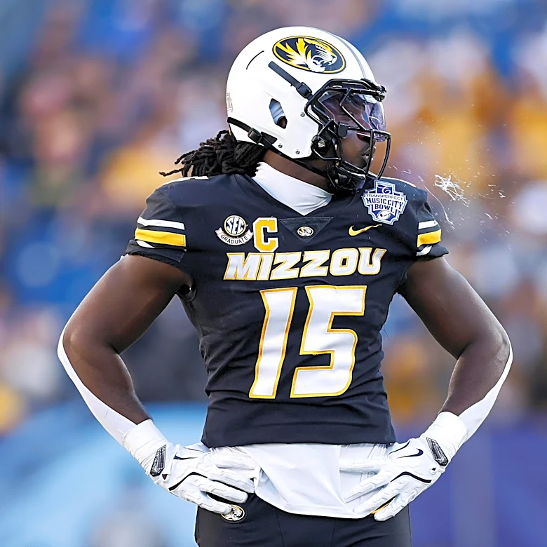 Denver Broncos waived outside linebacker Johnny Walker