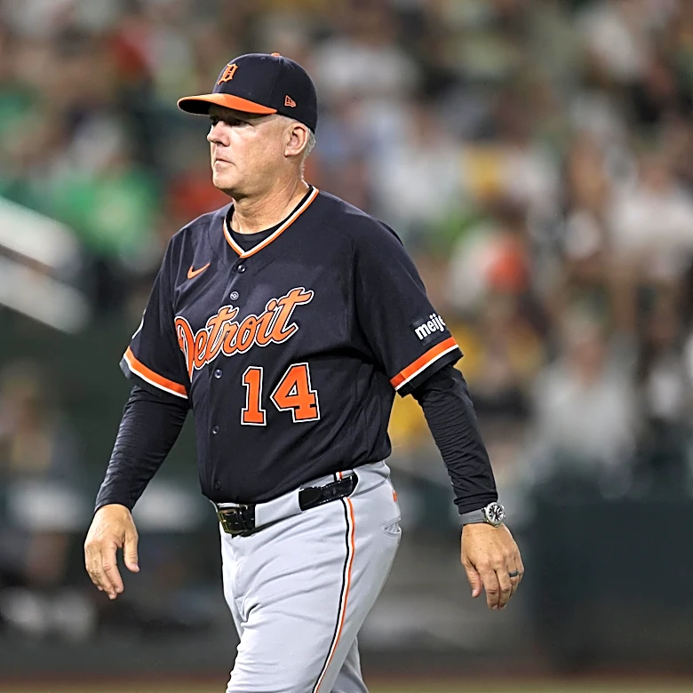 Hinch Not Interested in Astros GM Job