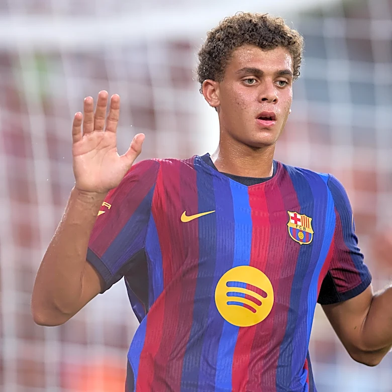 ‘He surprised me’ – Hansi Flick offers first-team hope to Barcelona duo Hamza Abdelkarim and Brian Farinas