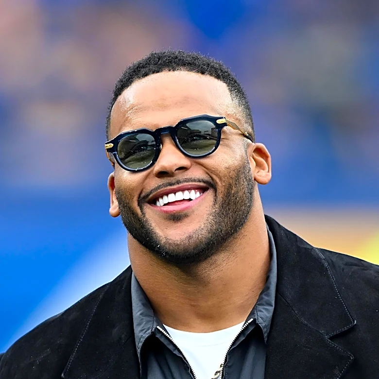 Aaron Donald’s return to Rams compares to Michael Jordan and Bulls
